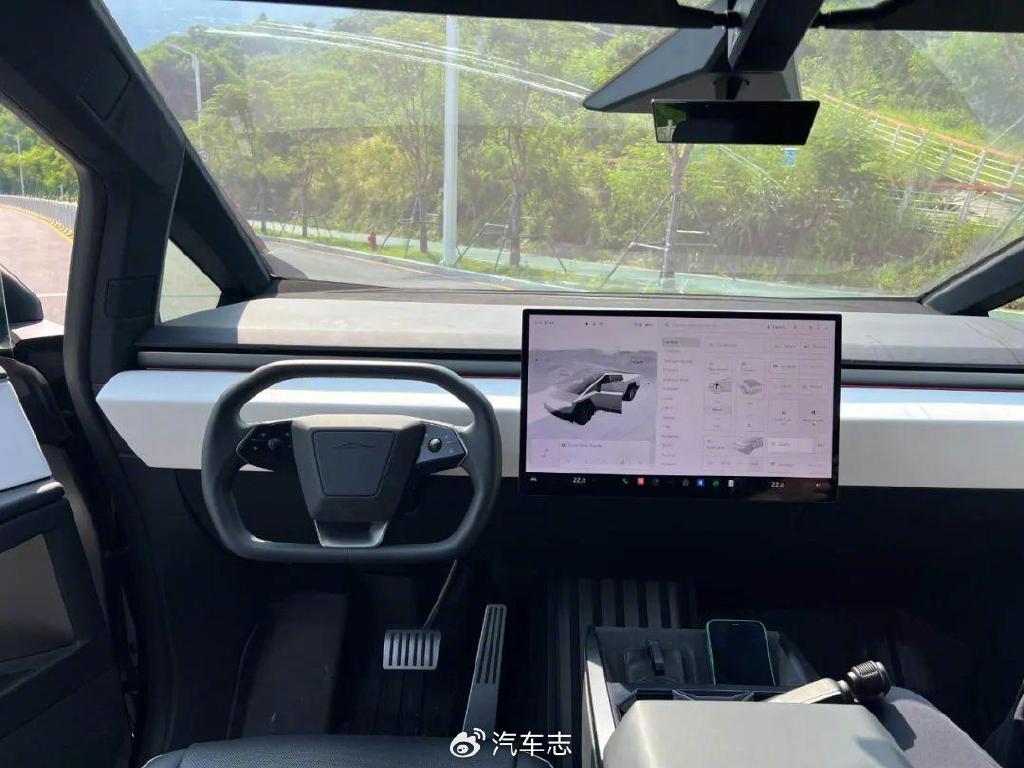 Cybertruck：科幻外观，5 年前发布如今仍回头率爆棚插图15