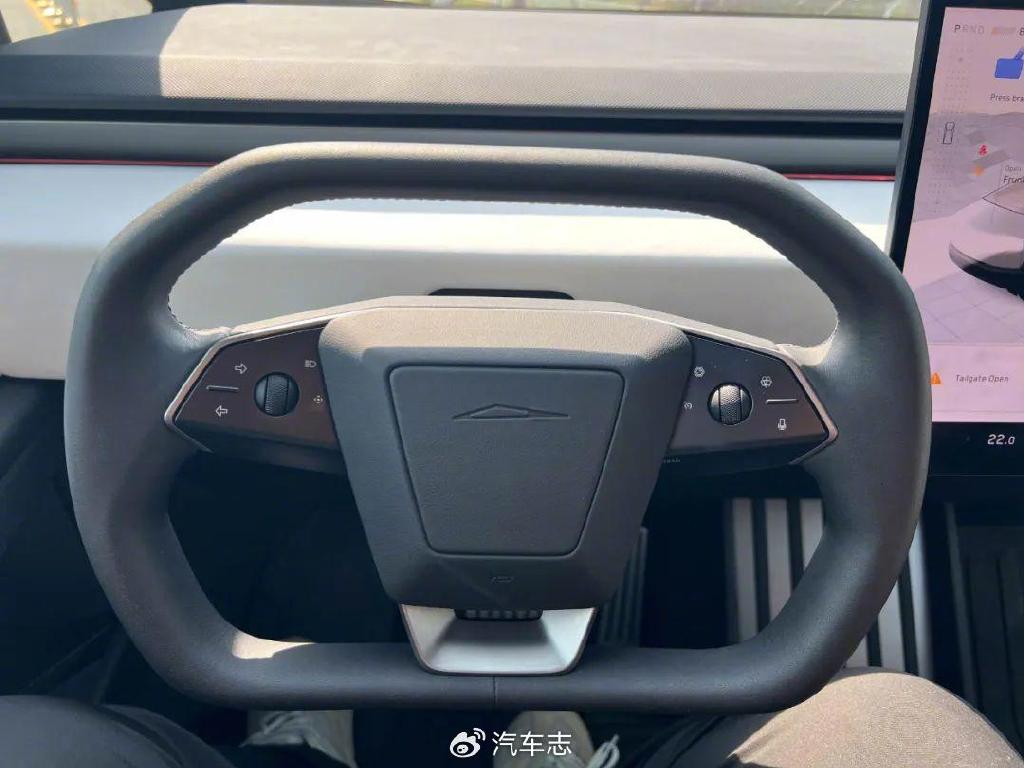 Cybertruck：科幻外观，5 年前发布如今仍回头率爆棚插图19