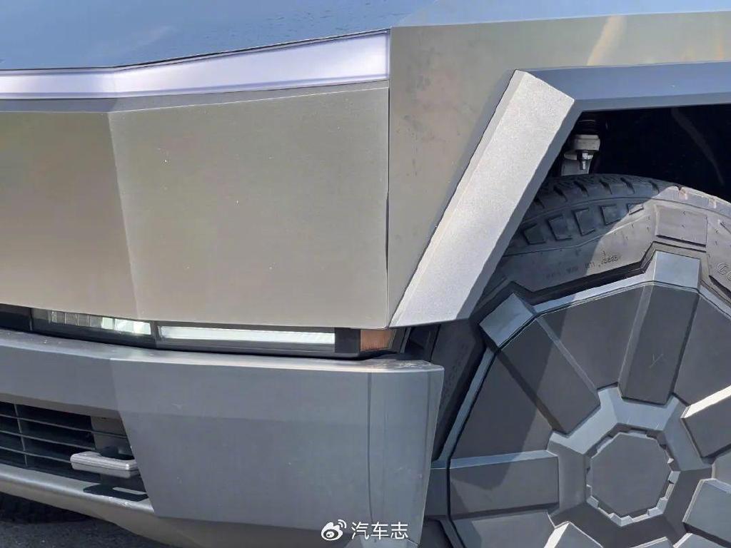 Cybertruck：科幻外观，5 年前发布如今仍回头率爆棚插图9