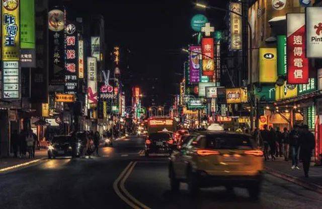 第四代住宅：楼市变革期的新宠，得房率超 100%，空中庭院不计容插图