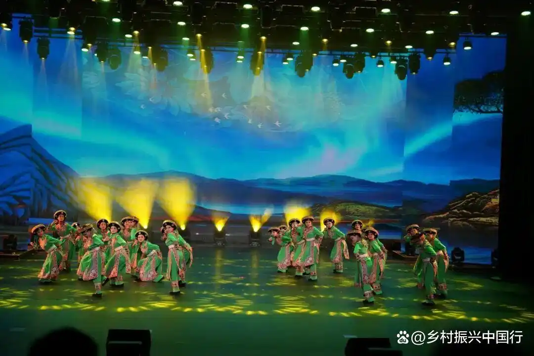 金秋乌蒙欢歌，共品天麻盛宴！2025毕节天麻博览会：三大篇章演绎赫章乡村振兴新篇章插图1