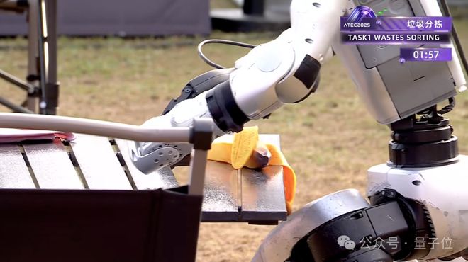 2025年ATEC机器人挑战赛禁止遥控，看浙江大学等强队如何自主破关拿第一插图12