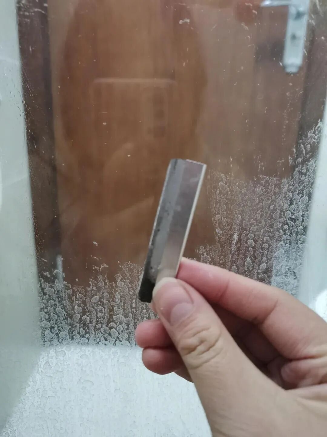 2025年家务邪修大法，离谱却有用，清洁厨房水槽超省心插图12