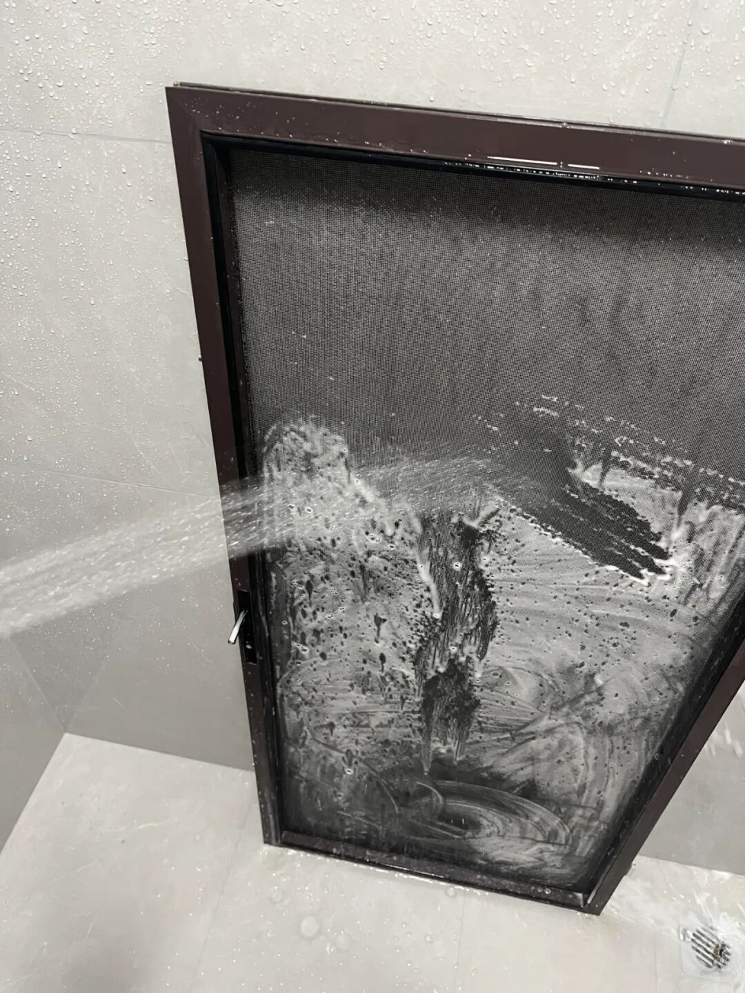 2025年家务邪修大法，离谱却有用，清洁厨房水槽超省心插图20