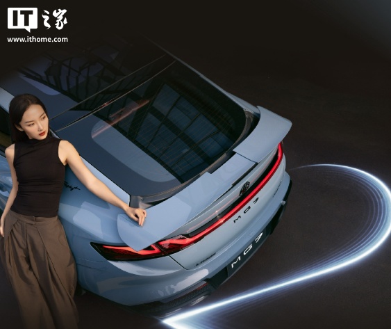 上汽名爵 2026 款 MG7 上市，价格优惠还有新配色，运动感十足插图4