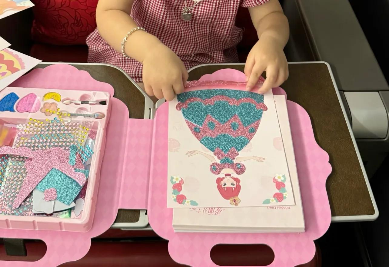 盘点女孩爱玩的玩具，公主化妆包、冰雪奇缘魔法棒超赞插图2