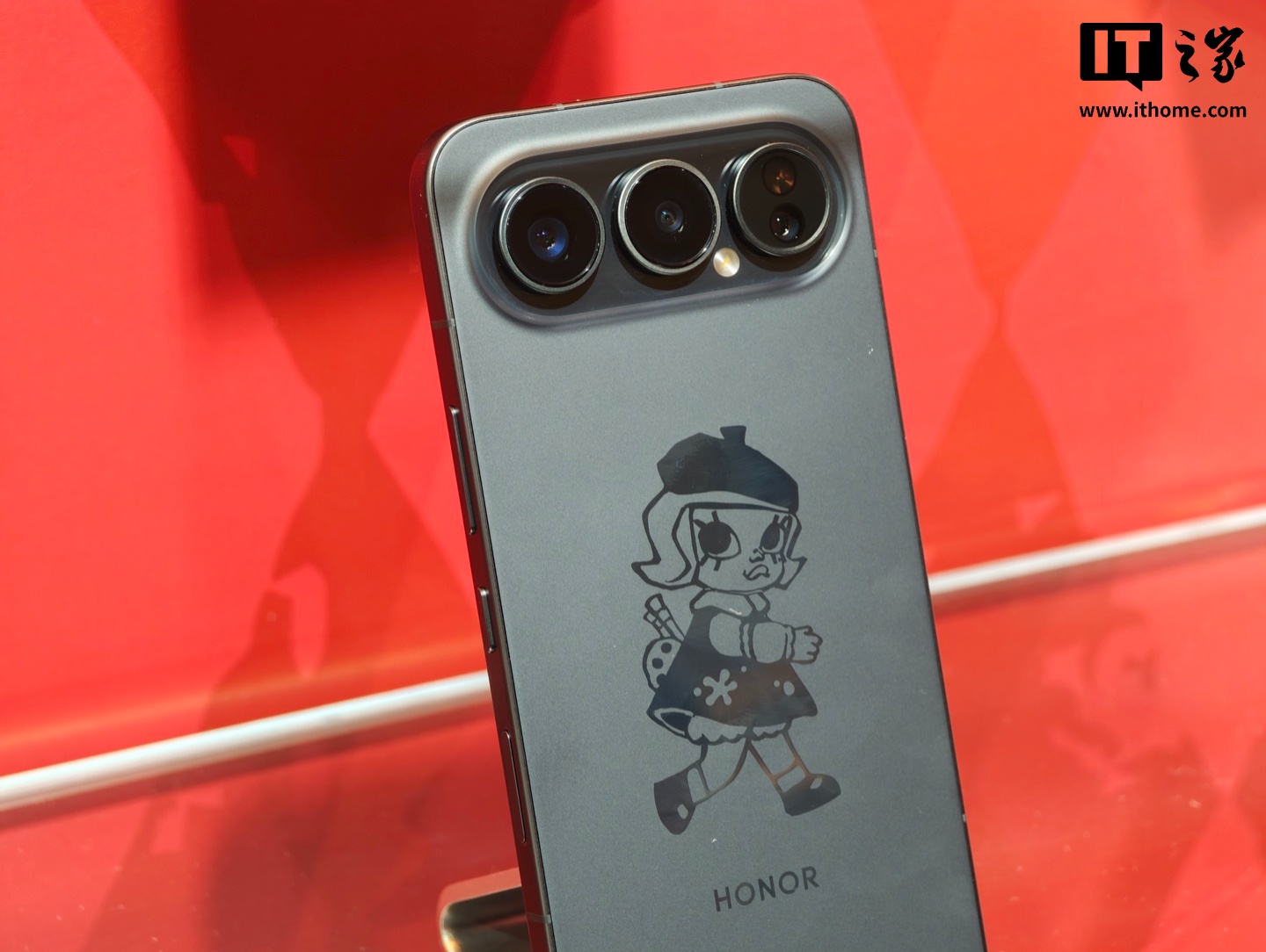 荣耀 500 Pro MOLLY 20 周年限定版发布，售价及活动介绍插图2