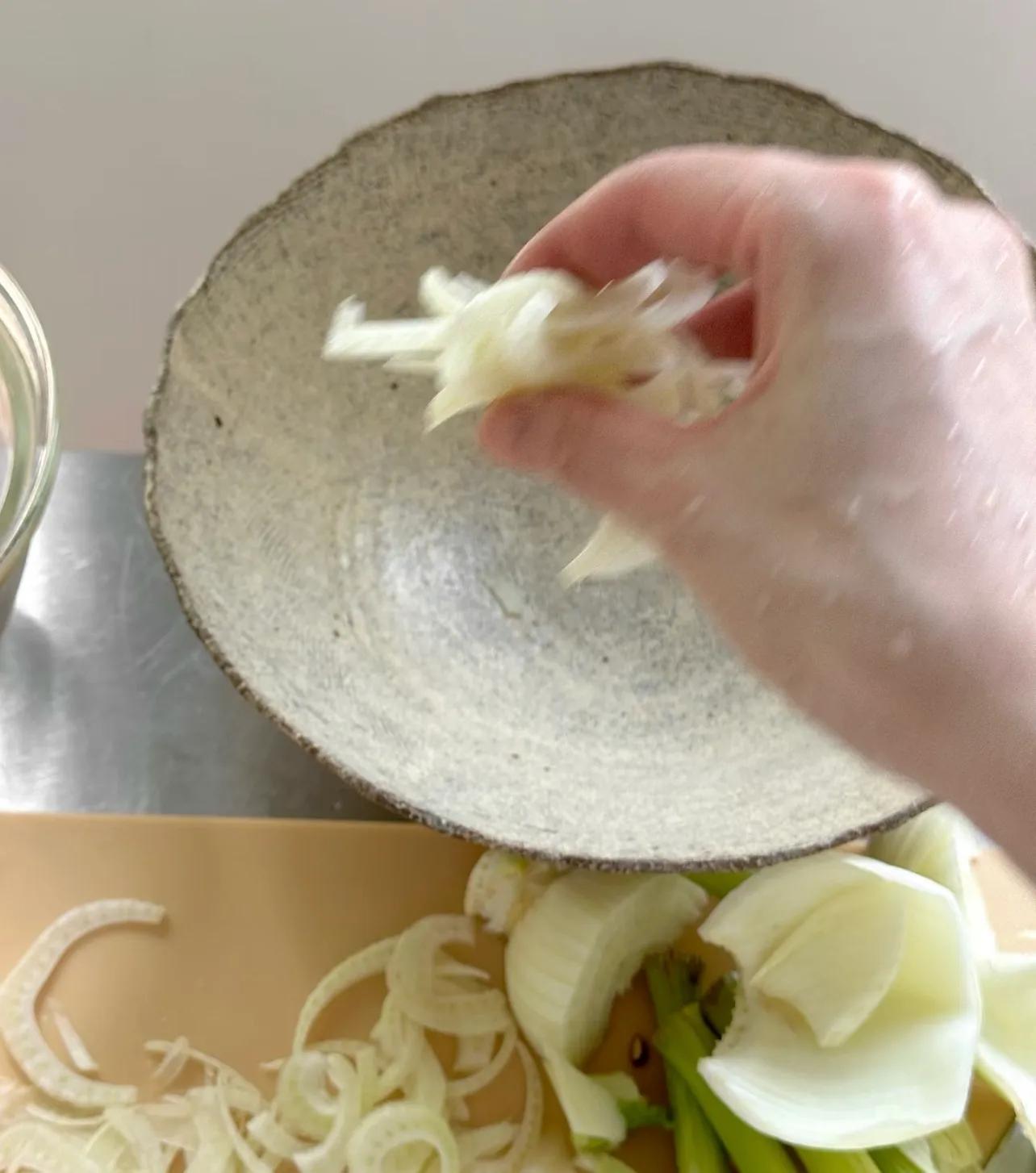 国内外名字一样但认知差别大的东西，像甘草糖奶酪棒茴香等插图9