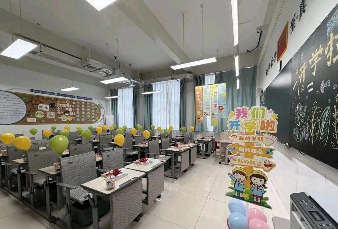 开学季家长忙到崩溃：80后90后请假帮娃打扫教室，你中招了吗？插图