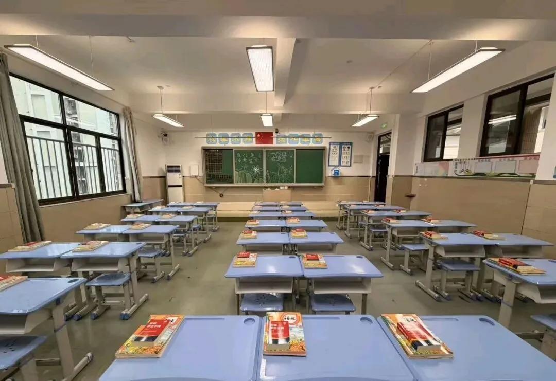 开学季家长忙到崩溃：80后90后请假帮娃打扫教室，你中招了吗？插图4