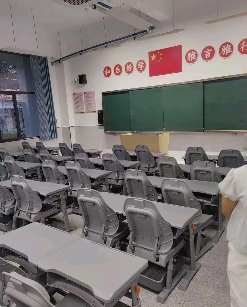 开学季家长忙到崩溃：80后90后请假帮娃打扫教室，你中招了吗？插图6