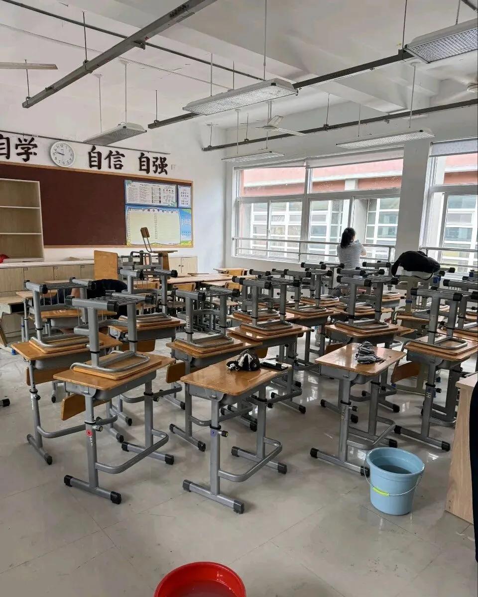 开学季家长忙到崩溃：80后90后请假帮娃打扫教室，你中招了吗？插图7